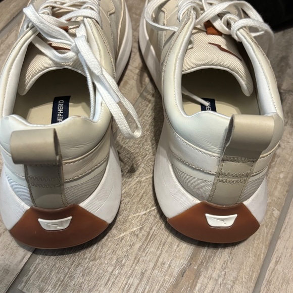 Wolf & Shepherd Sneaker/Shoe - Marathon Bolt - Picture 2 of 5